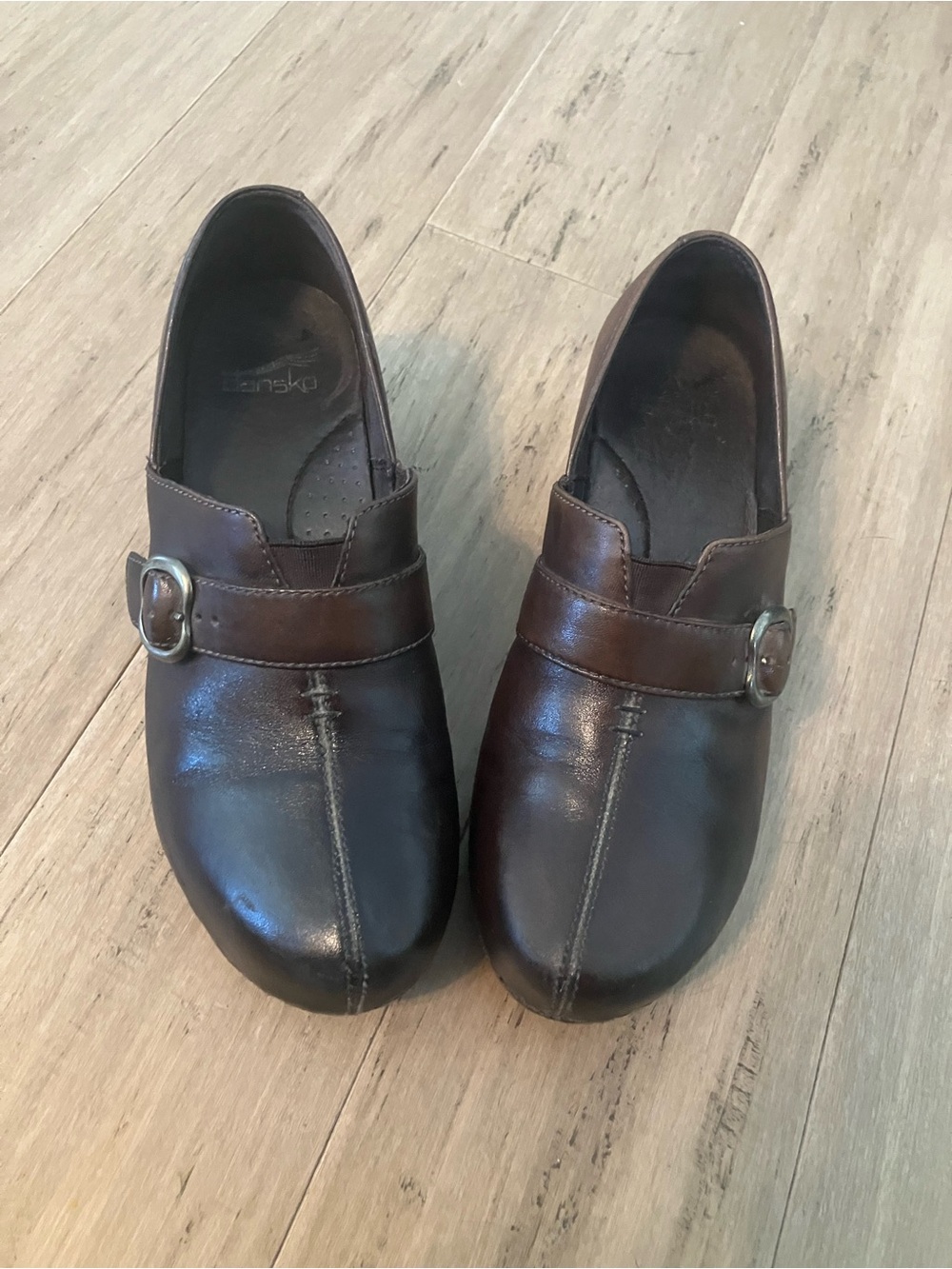 Dansko brown leather heeled women’s clogs . Size 38/7.5